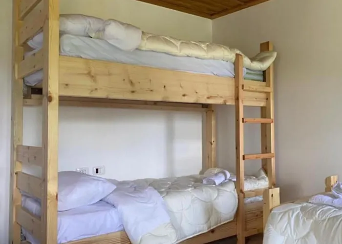 Qafe Dardha - Tomorr National Park Affittacamere *