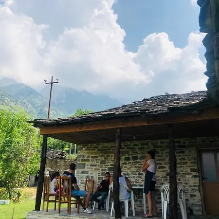 Qafe Dardha - Tomorr National Park Lodge Qafe Dardhe