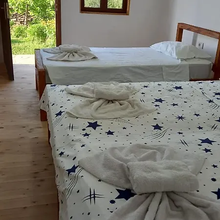 Деревянный коттедж Qafe Dardha - Tomorr National Park
